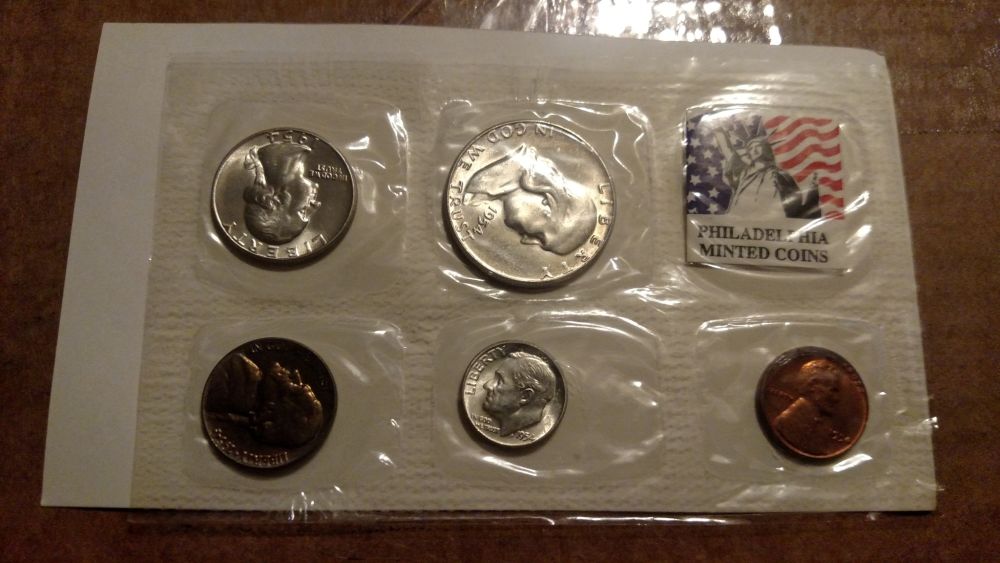 1954-Mint-Or-Souvenir-Set-In-Cellophane?